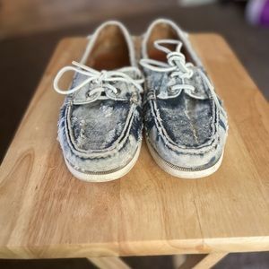 Polo Ralph Lauren
Merton Washed Denim Boat Shoe